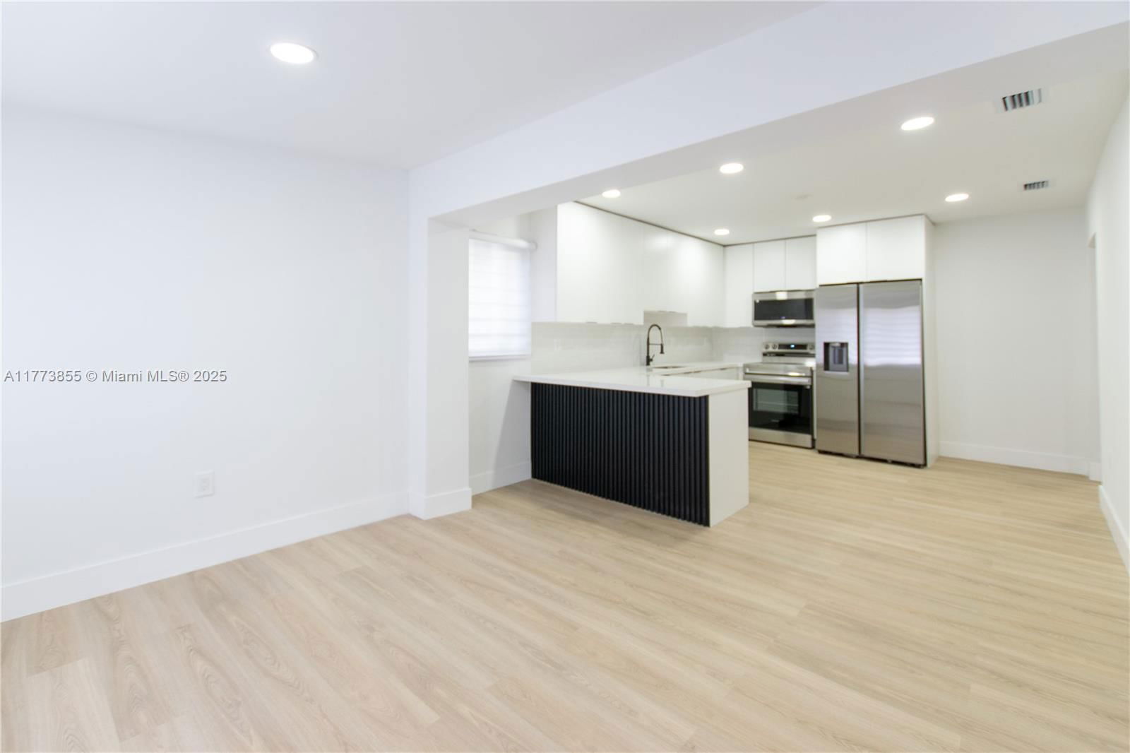 Real estate property located at 2475 95th Ter, Miami-dade, Acme Gulfair, Miami, FL