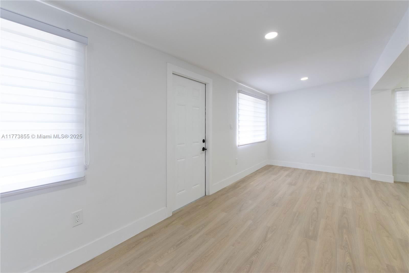 Real estate property located at 2475 95th Ter, Miami-dade, Acme Gulfair, Miami, FL