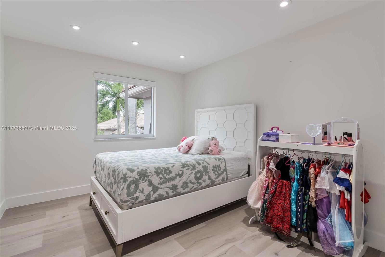 Real estate property located at 2426 Deer Creek Rd, Broward, Sector 7-parcel N-1, Weston, FL