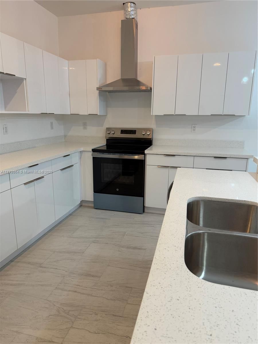 Real estate property located at 12130 SW 212TH ST, Miami-dade, Dixie Pines, Miami, FL