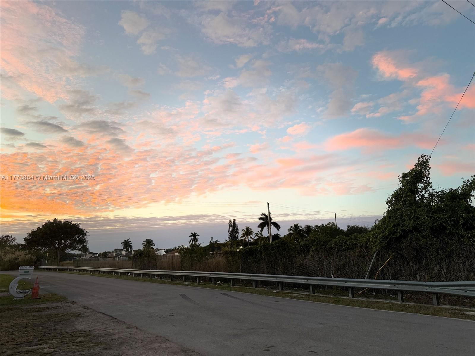 Real estate property located at 12130 SW 212TH ST, Miami-dade, Dixie Pines, Miami, FL