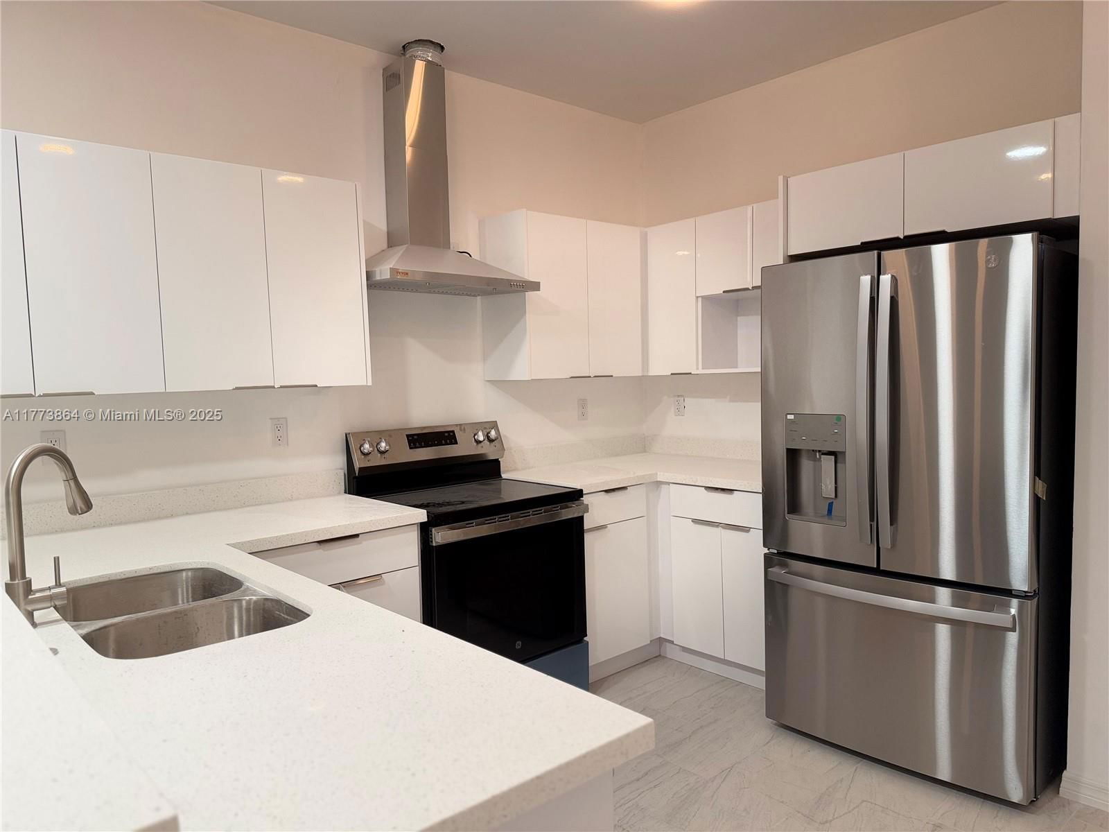 Real estate property located at 12130 SW 212TH ST, Miami-dade, Dixie Pines, Miami, FL