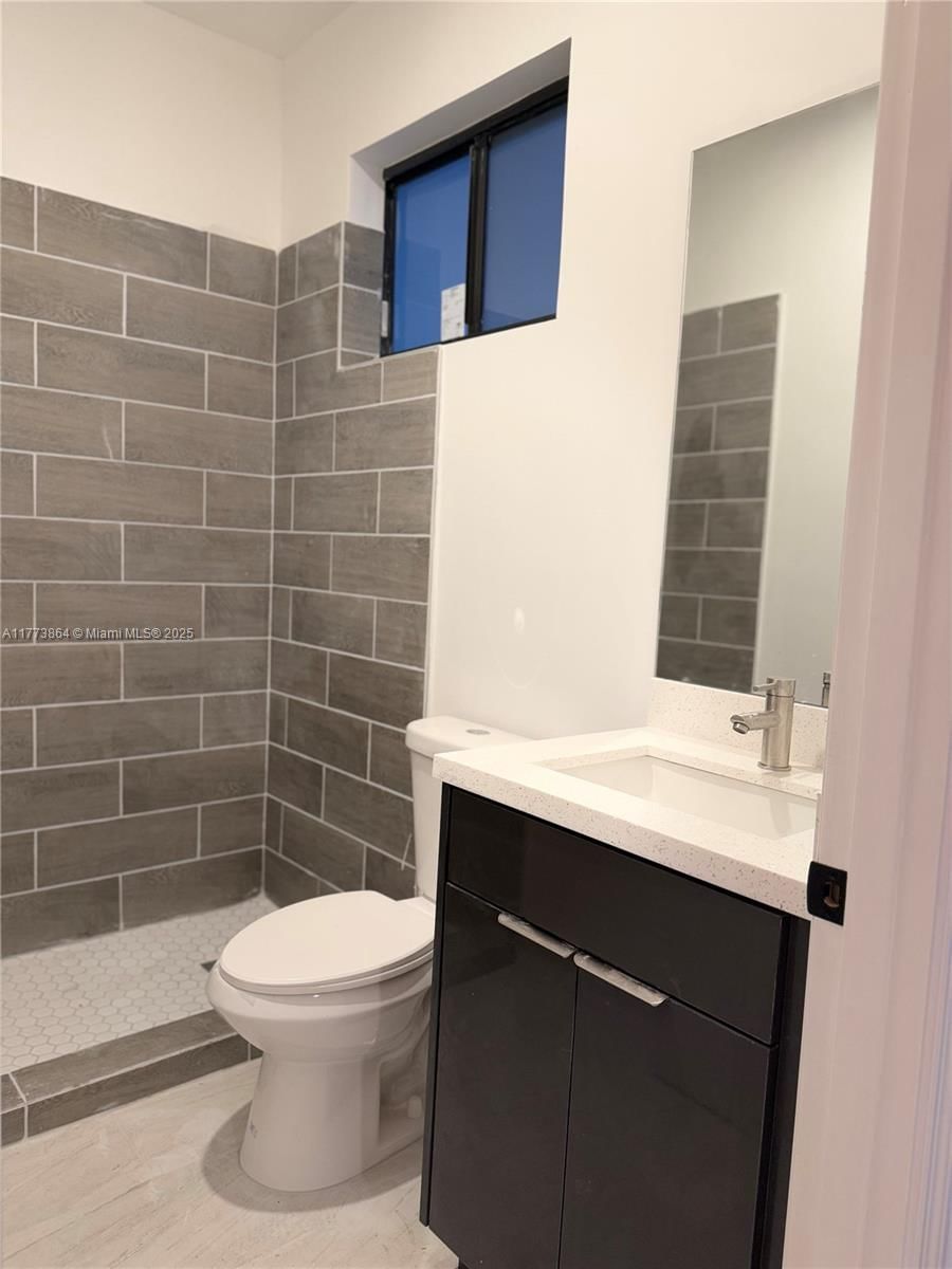 Real estate property located at 12130 SW 212TH ST, Miami-dade, Dixie Pines, Miami, FL