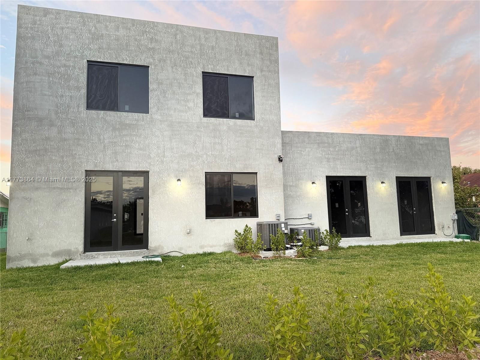 Real estate property located at 12130 SW 212TH ST, Miami-dade, Dixie Pines, Miami, FL