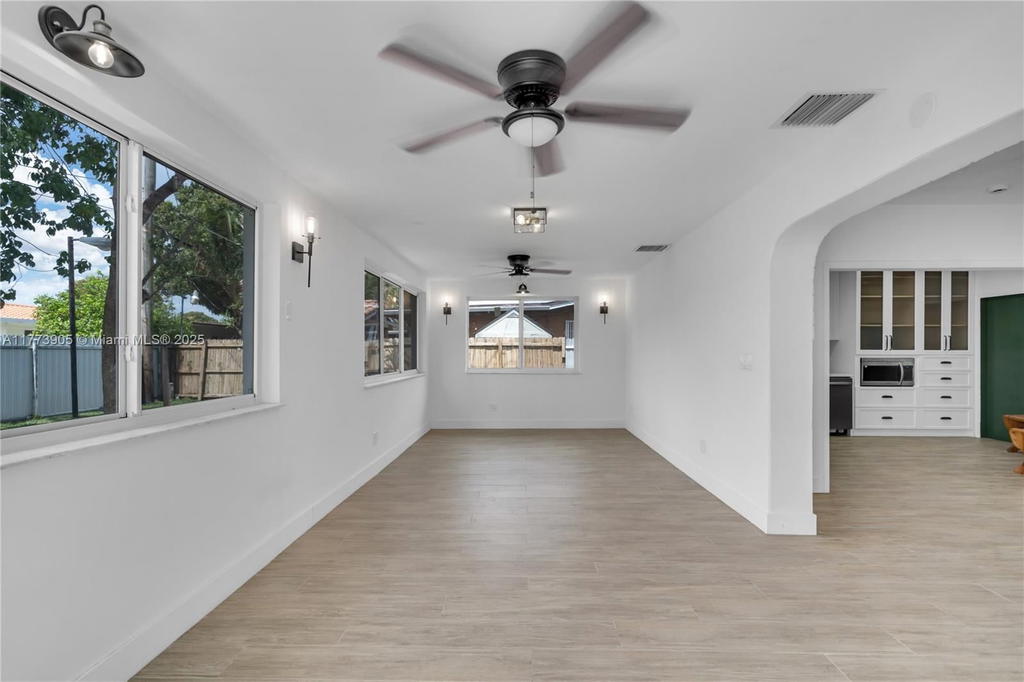 Real estate property located at 5354 9th Ave, Miami-dade, Palm Springs 5th Addn Sec, Hialeah, FL