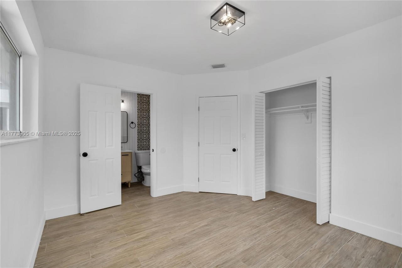 Real estate property located at 5354 9th Ave, Miami-dade, Palm Springs 5th Addn Sec, Hialeah, FL