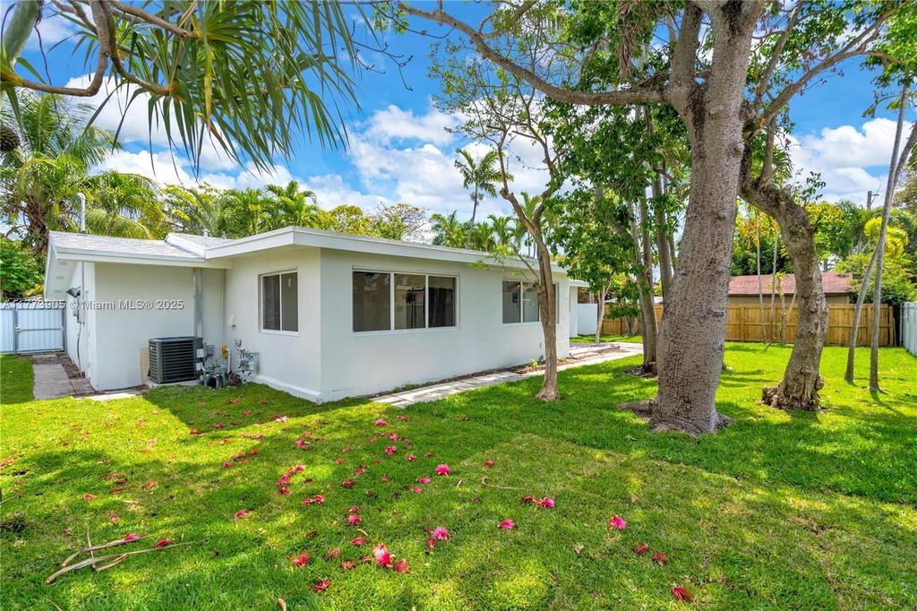 Real estate property located at 5354 9th Ave, Miami-dade, Palm Springs 5th Addn Sec, Hialeah, FL