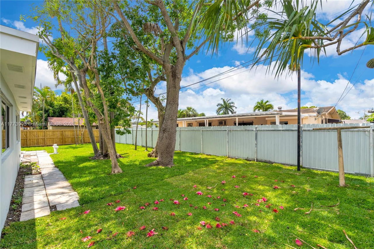 Real estate property located at 5354 9th Ave, Miami-dade, Palm Springs 5th Addn Sec, Hialeah, FL