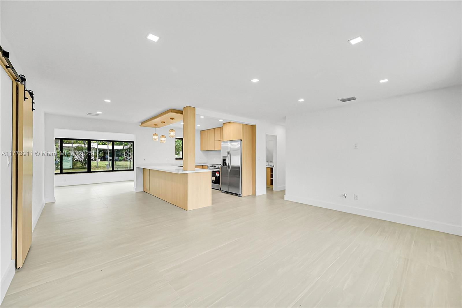 Real estate property located at 121 35th St, Broward, Lloyd Estates, Oakland Park, FL