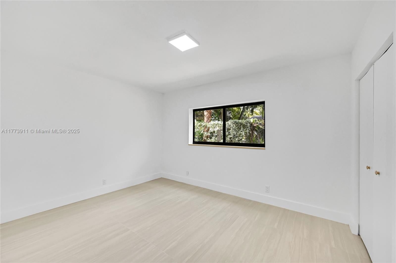 Real estate property located at 121 35th St, Broward, Lloyd Estates, Oakland Park, FL