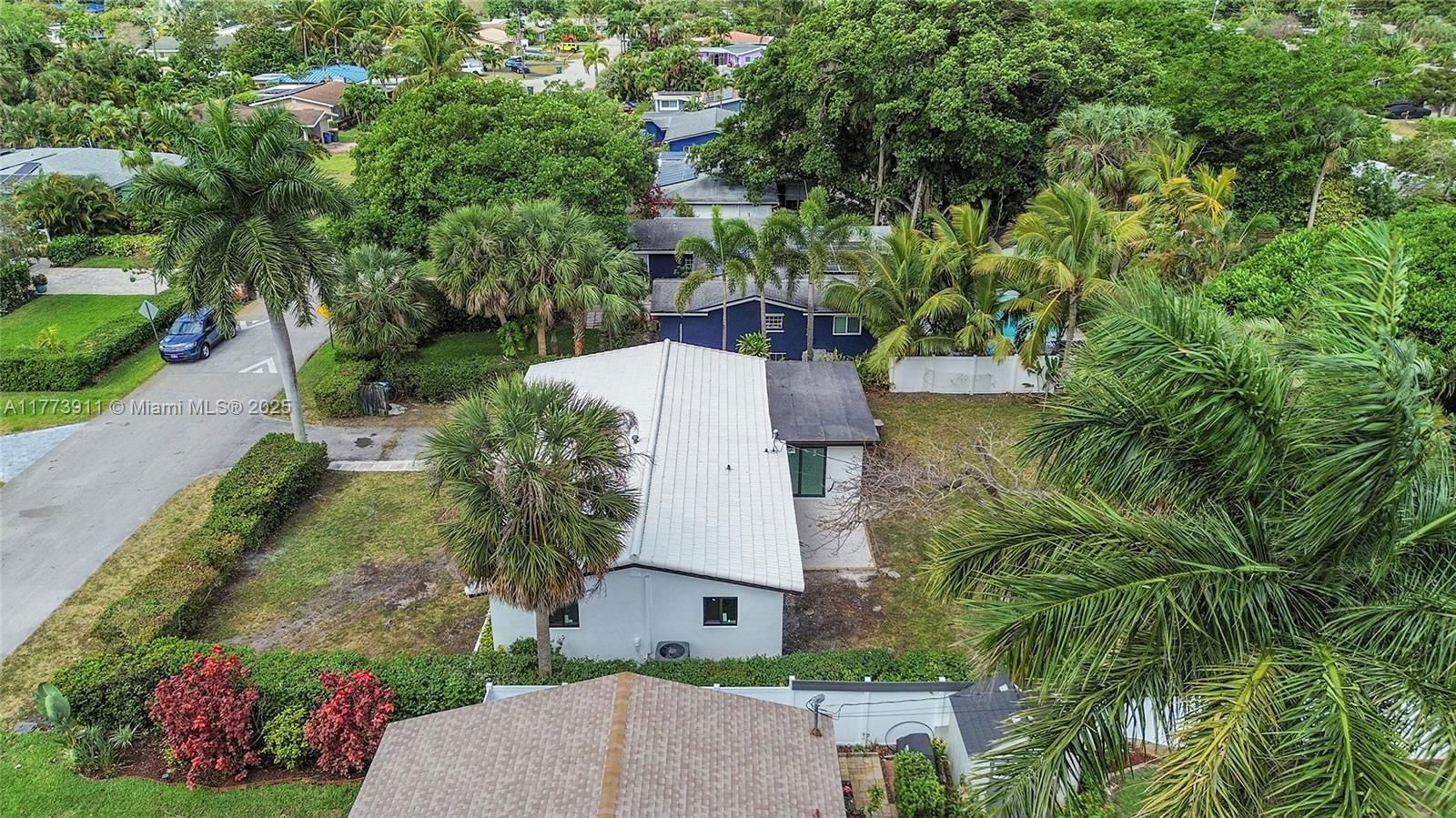 Real estate property located at 121 35th St, Broward, Lloyd Estates, Oakland Park, FL