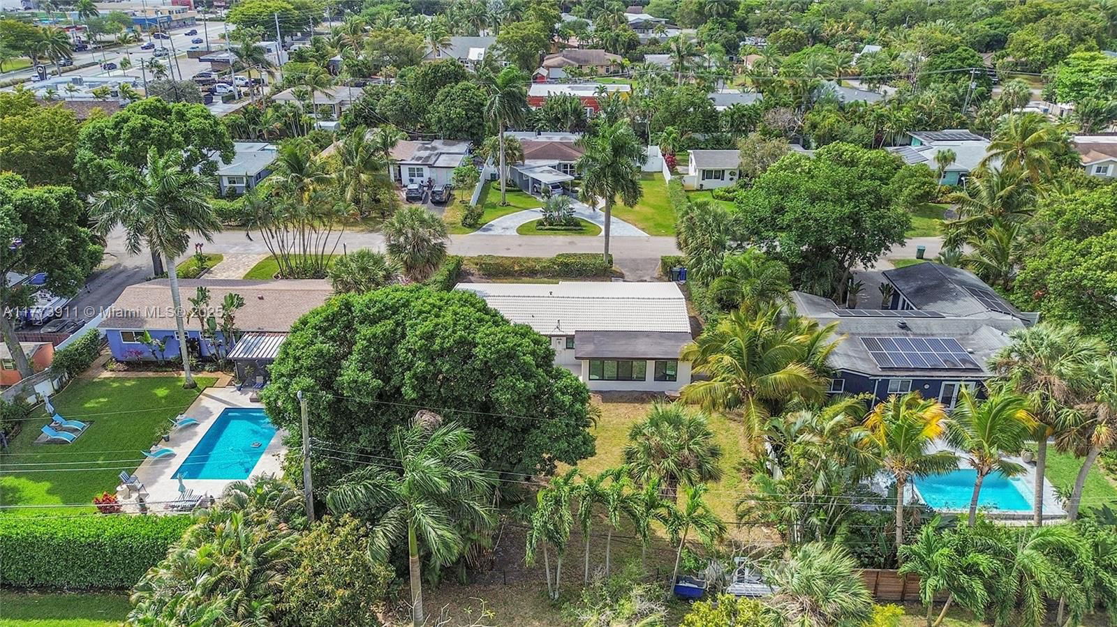 Real estate property located at 121 35th St, Broward, Lloyd Estates, Oakland Park, FL