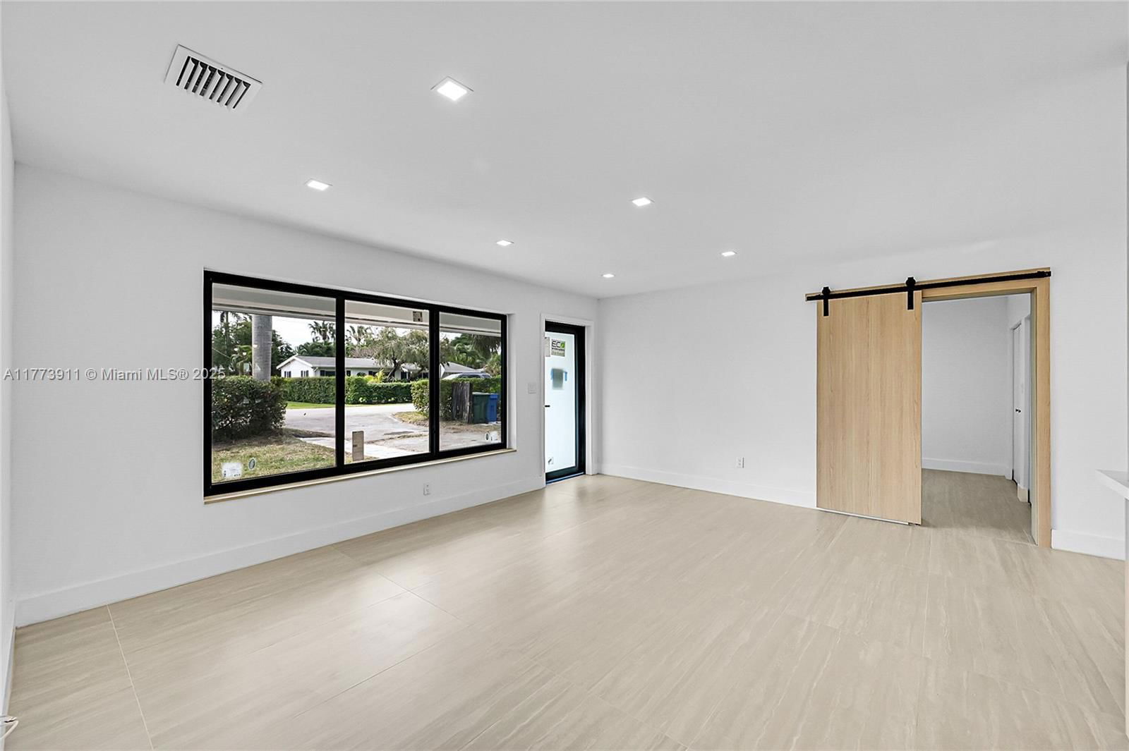 Real estate property located at 121 35th St, Broward, Lloyd Estates, Oakland Park, FL