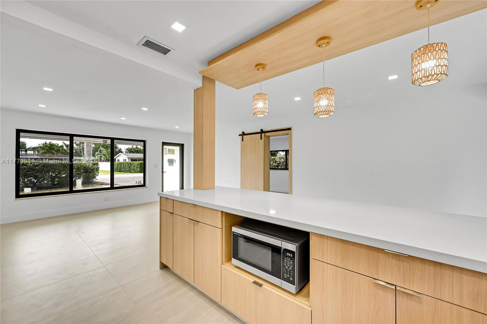 Real estate property located at 121 35th St, Broward, Lloyd Estates, Oakland Park, FL