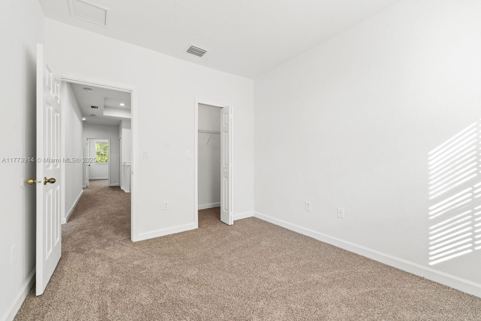 Real estate property located at 2556 15th Ct, Miami-dade, Keys Garden, Homestead, FL