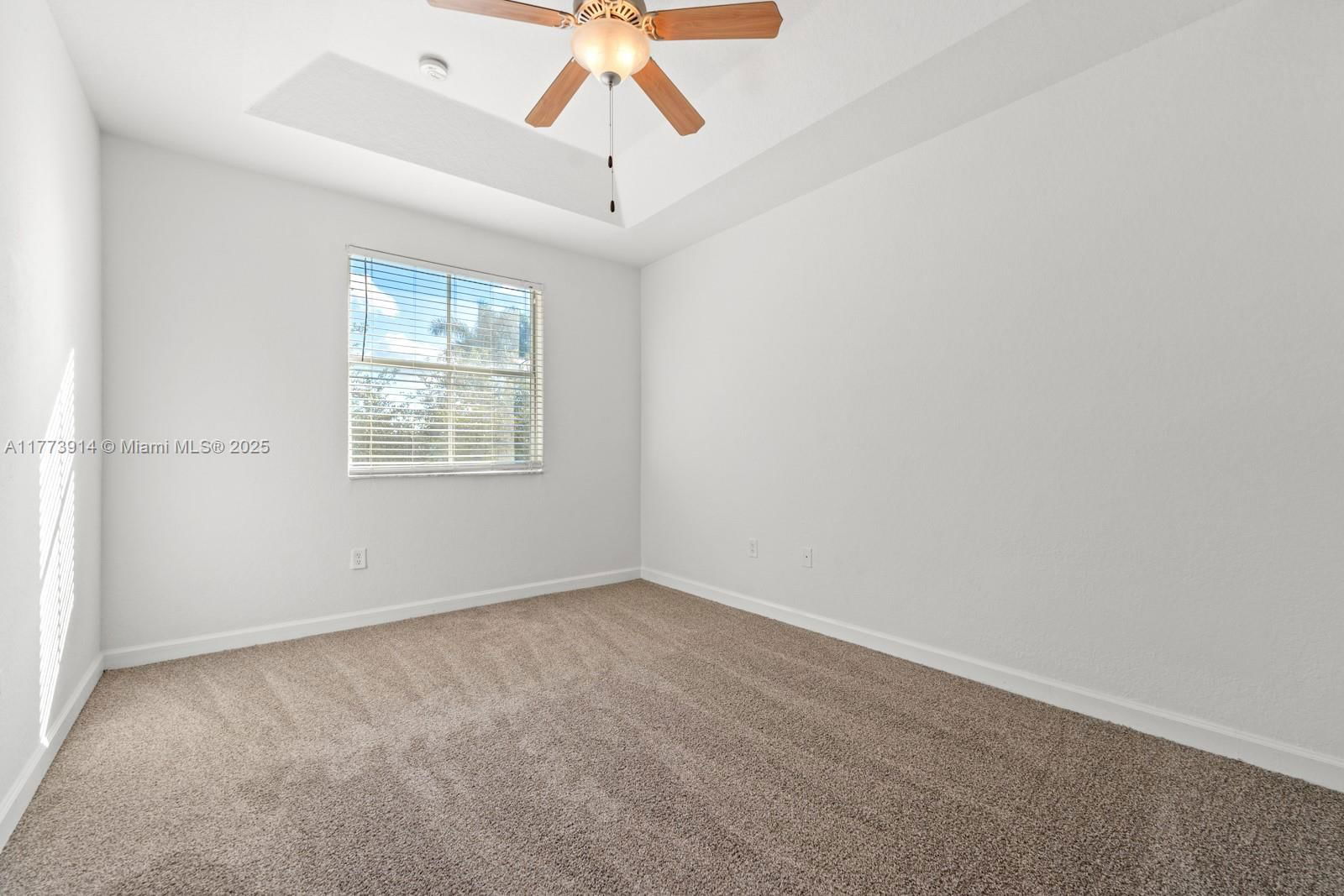 Real estate property located at 2556 15th Ct, Miami-dade, Keys Garden, Homestead, FL
