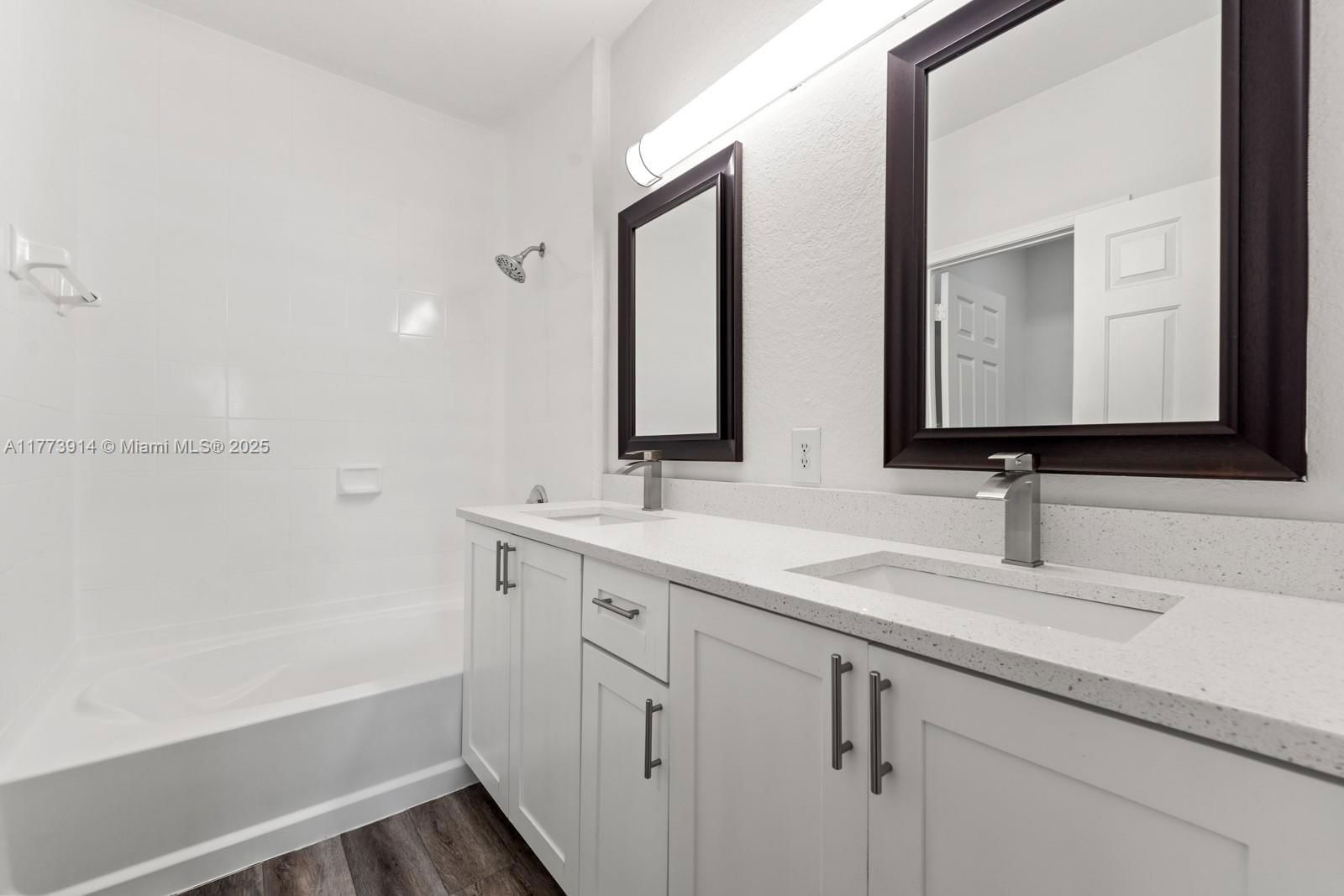 Real estate property located at 2556 15th Ct, Miami-dade, Keys Garden, Homestead, FL