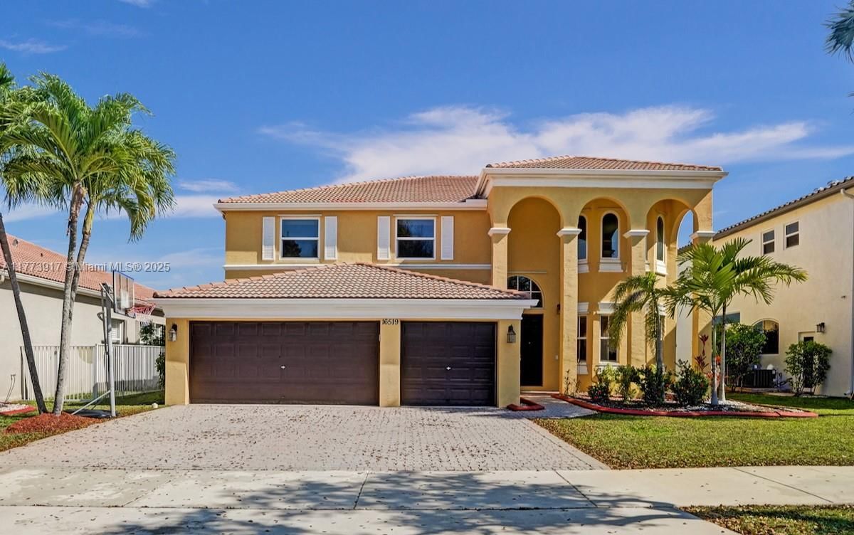 Real estate property located at 16519 54th Ct, Broward, Riviera Isles Ii, Miramar, FL