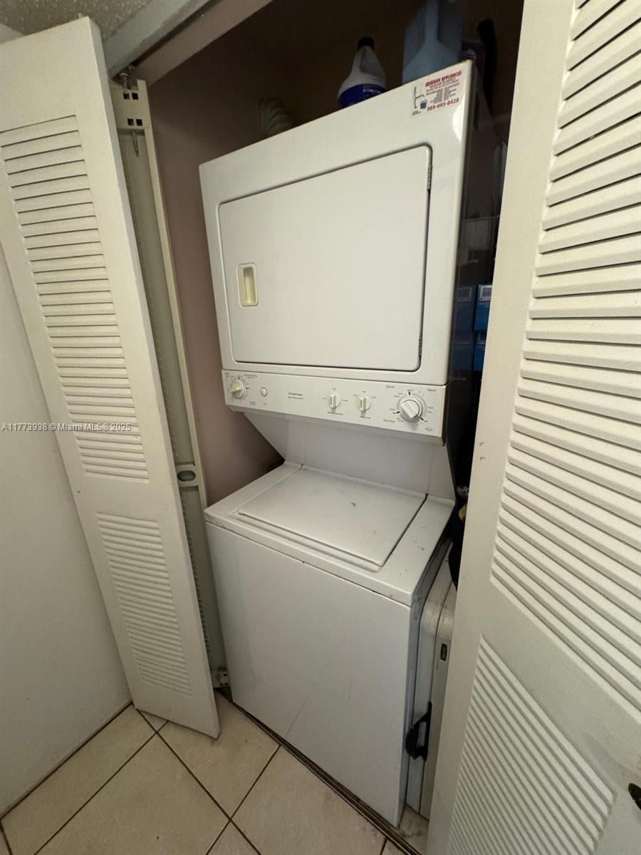 Real estate property located at 9848 Nob Hill CT #9848, Broward, Welleby Shores, Sunrise, FL
