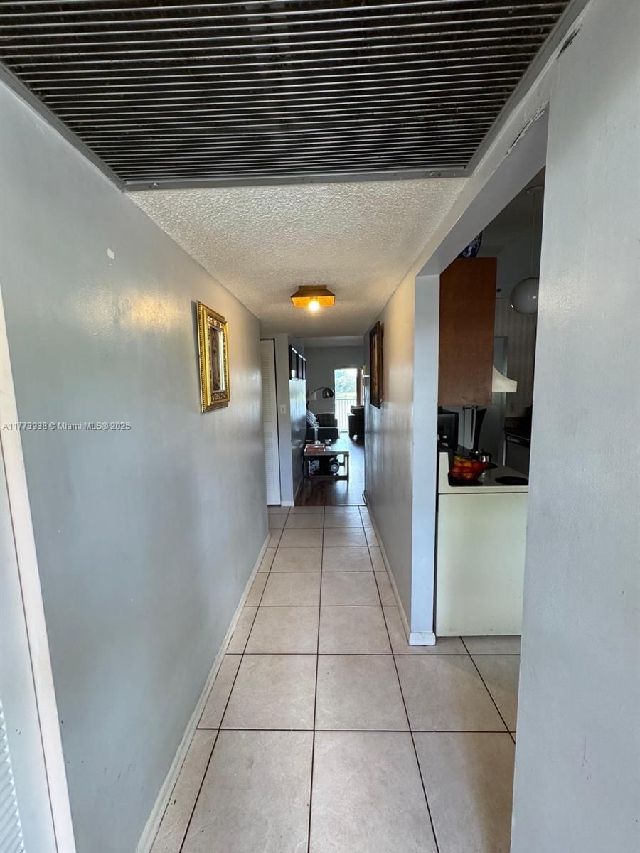 Real estate property located at 9848 Nob Hill CT #9848, Broward, Welleby Shores, Sunrise, FL