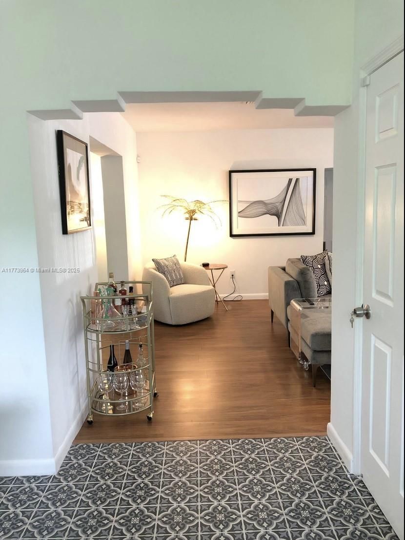 Real estate property located at 4765 Miami Ave, Miami-dade, Shadowlawn, Miami, FL