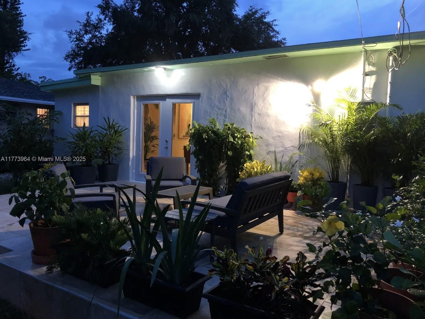 Real estate property located at 4765 Miami Ave, Miami-dade, Shadowlawn, Miami, FL