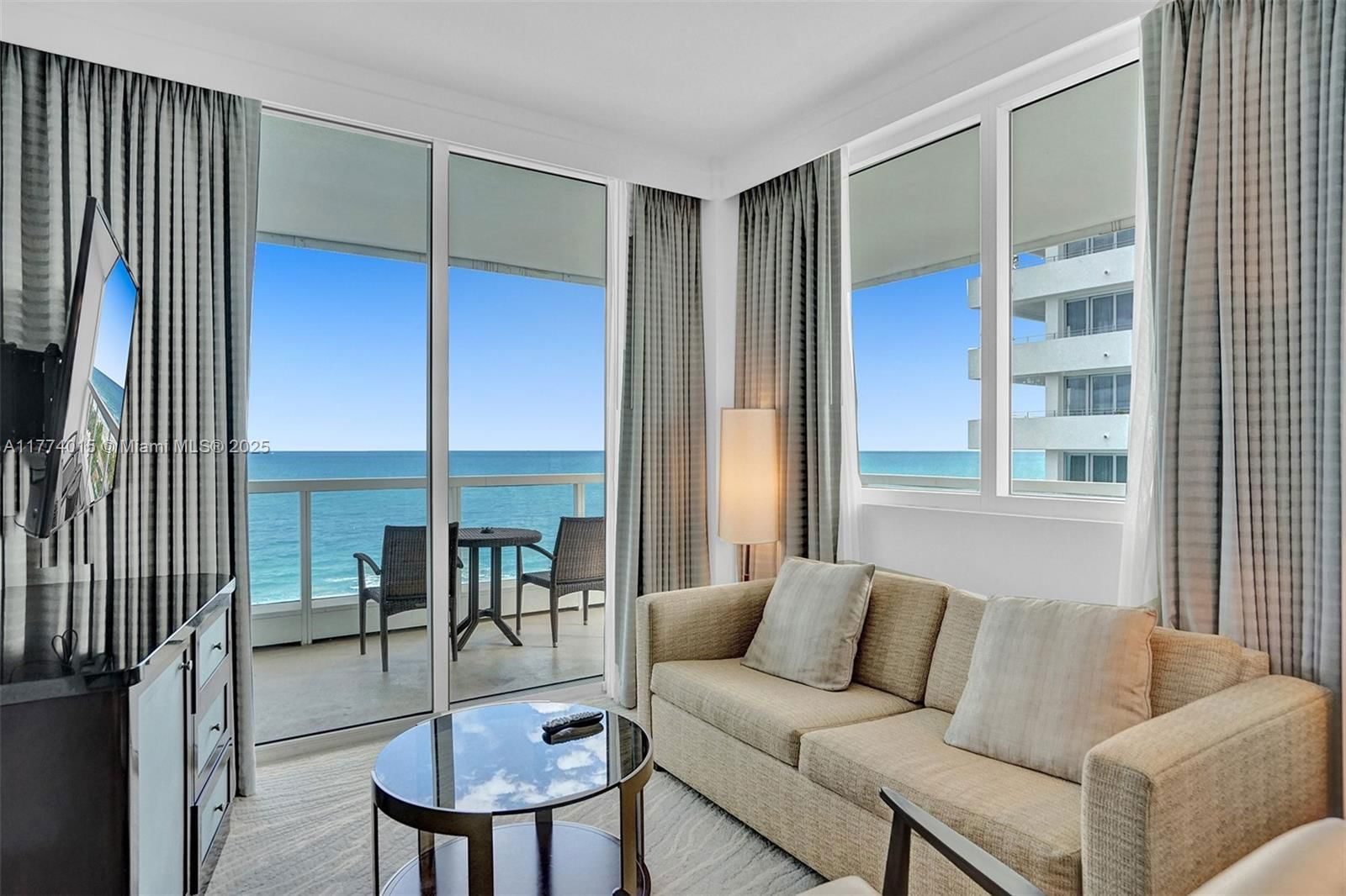Real estate property located at 4391 Collins Ave #913/914, Miami-dade, Fontainebleau Iii, Miami Beach, FL