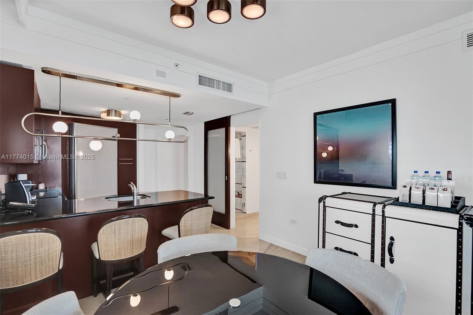 Real estate property located at 4391 Collins Ave #913/914, Miami-dade, Fontainebleau Iii, Miami Beach, FL