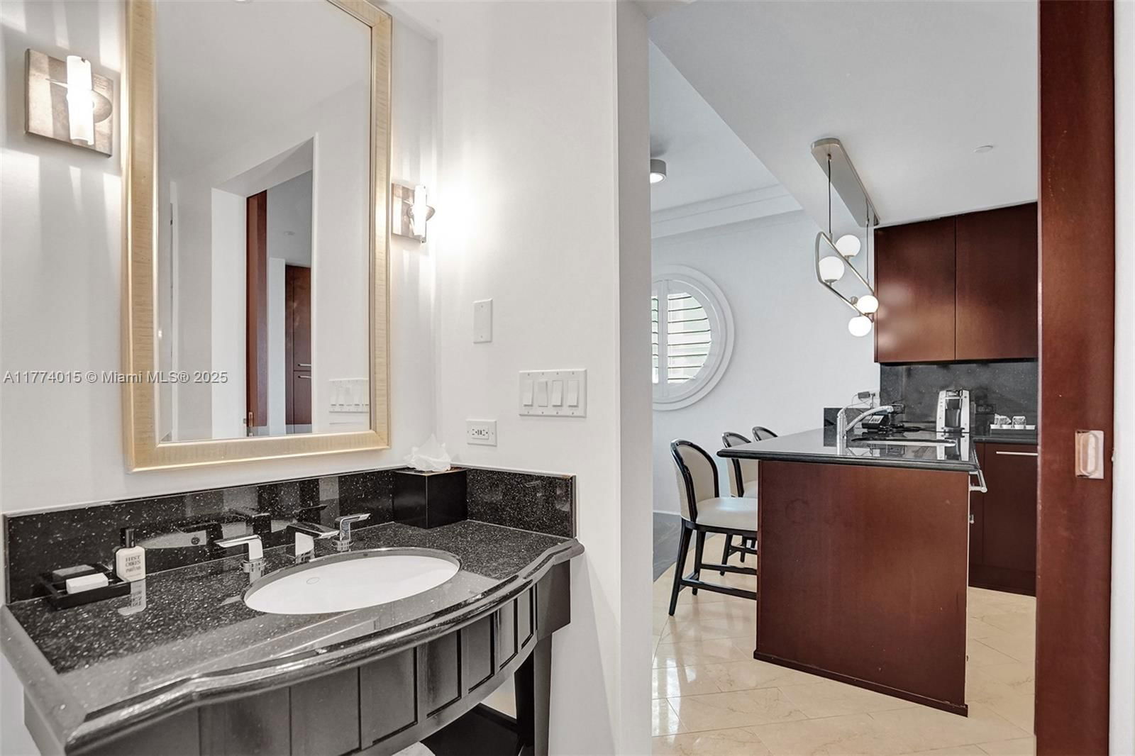 Real estate property located at 4391 Collins Ave #913/914, Miami-dade, Fontainebleau Iii, Miami Beach, FL