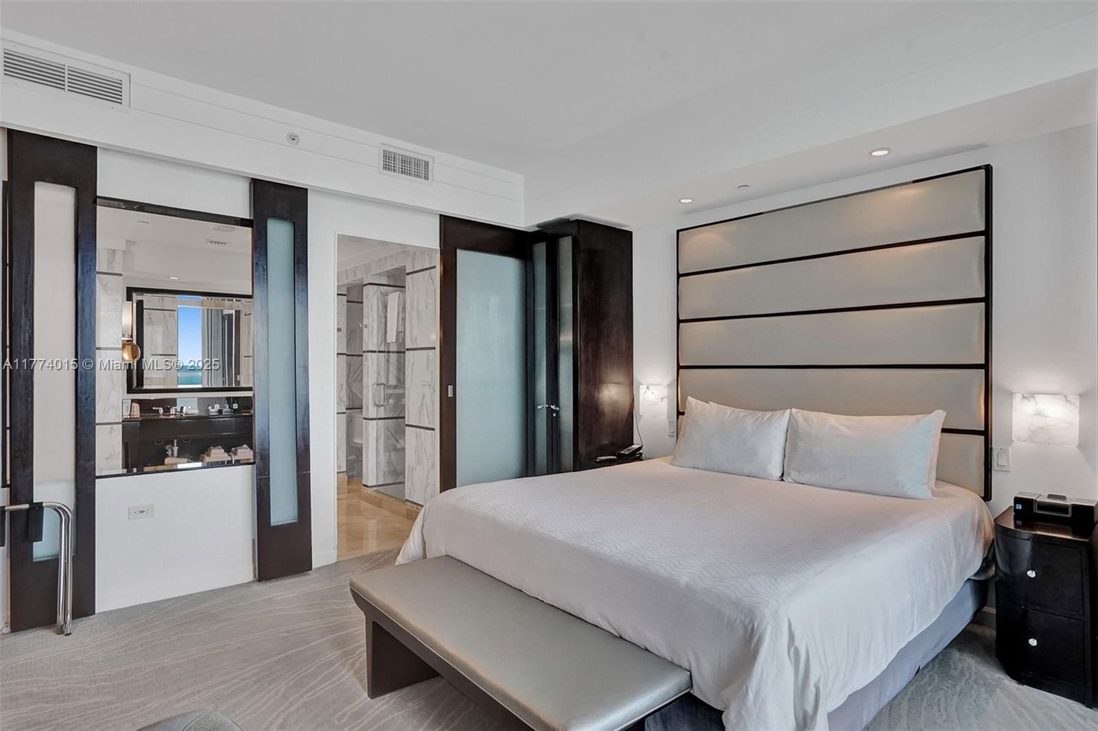 Real estate property located at 4391 Collins Ave #913/914, Miami-dade, Fontainebleau Iii, Miami Beach, FL