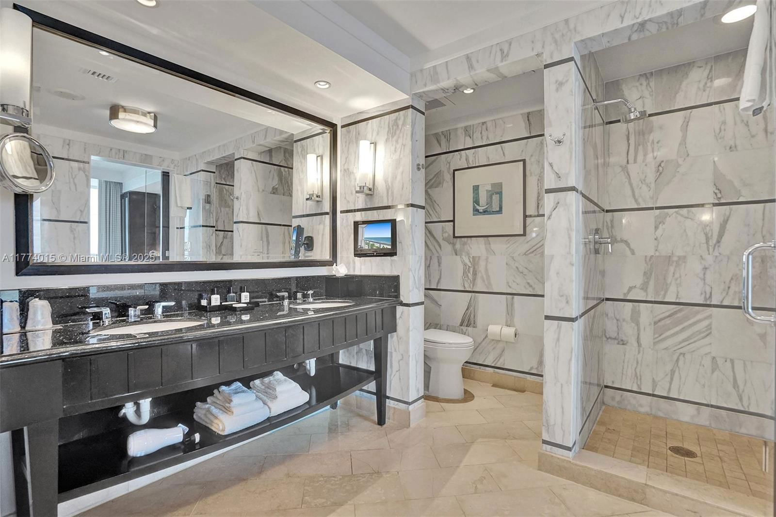 Real estate property located at 4391 Collins Ave #913/914, Miami-dade, Fontainebleau Iii, Miami Beach, FL