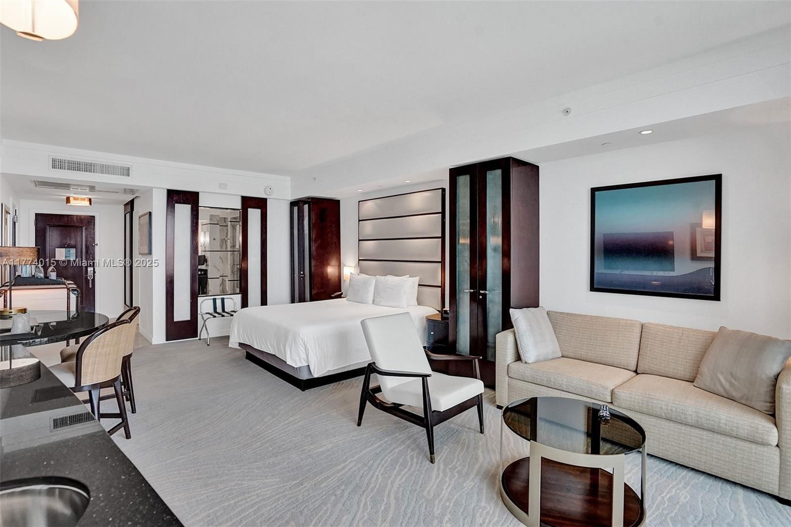 Real estate property located at 4391 Collins Ave #913/914, Miami-dade, Fontainebleau Iii, Miami Beach, FL