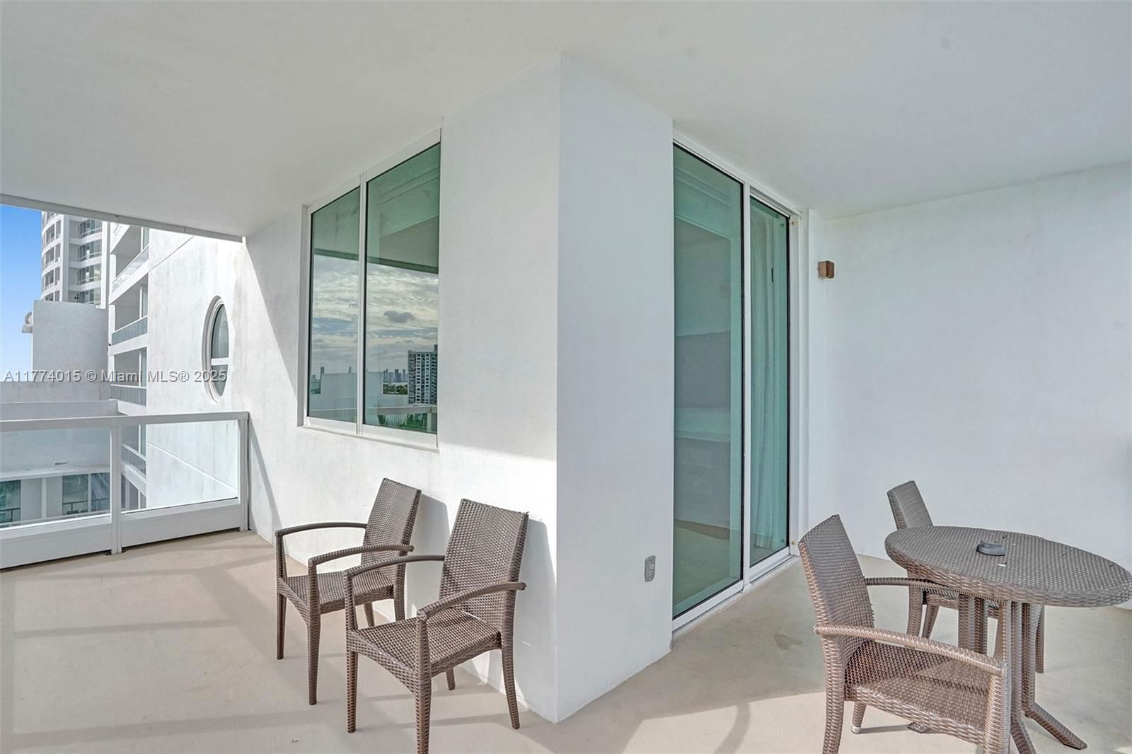 Real estate property located at 4391 Collins Ave #913/914, Miami-dade, Fontainebleau Iii, Miami Beach, FL