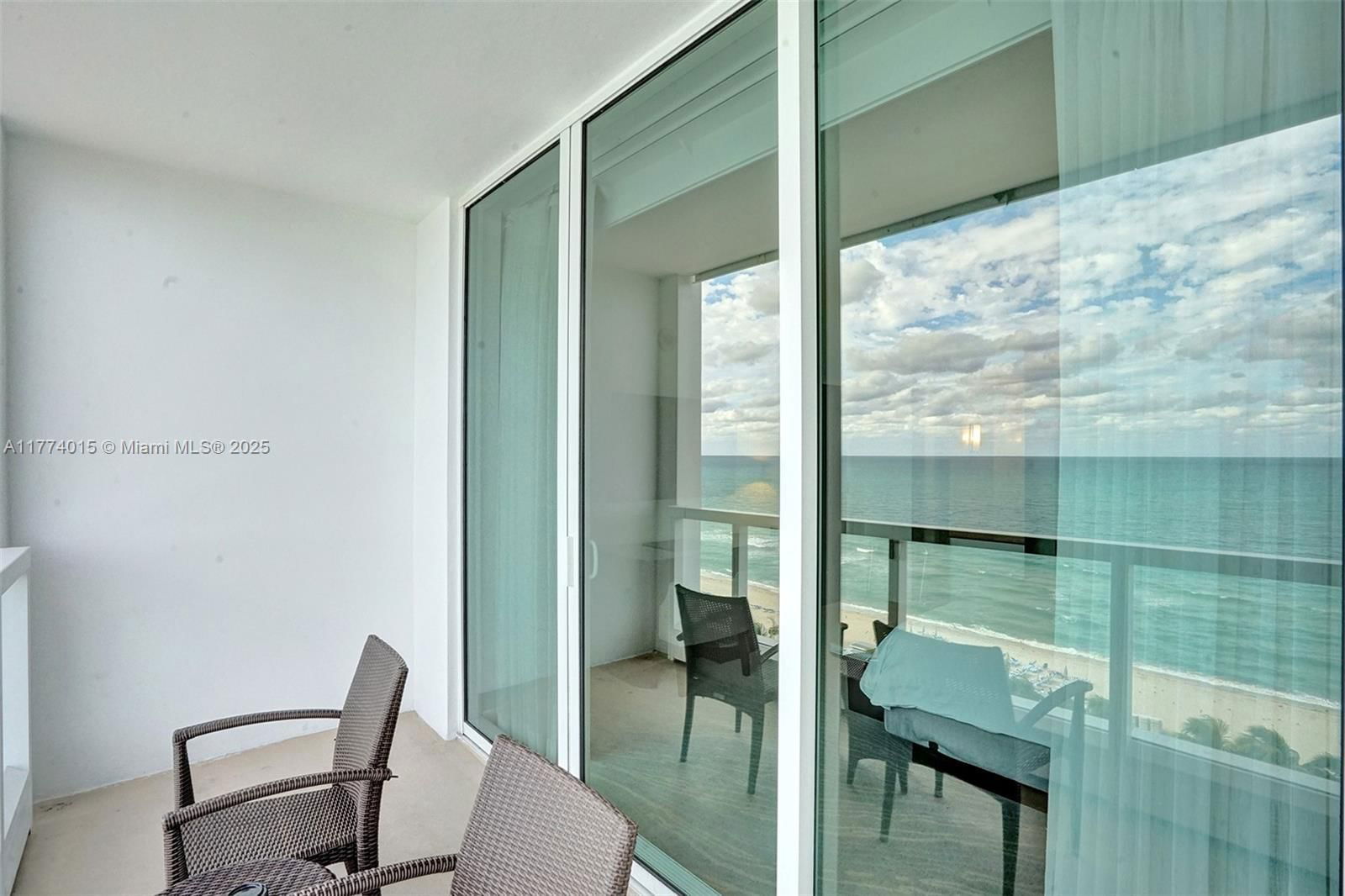 Real estate property located at 4391 Collins Ave #913/914, Miami-dade, Fontainebleau Iii, Miami Beach, FL