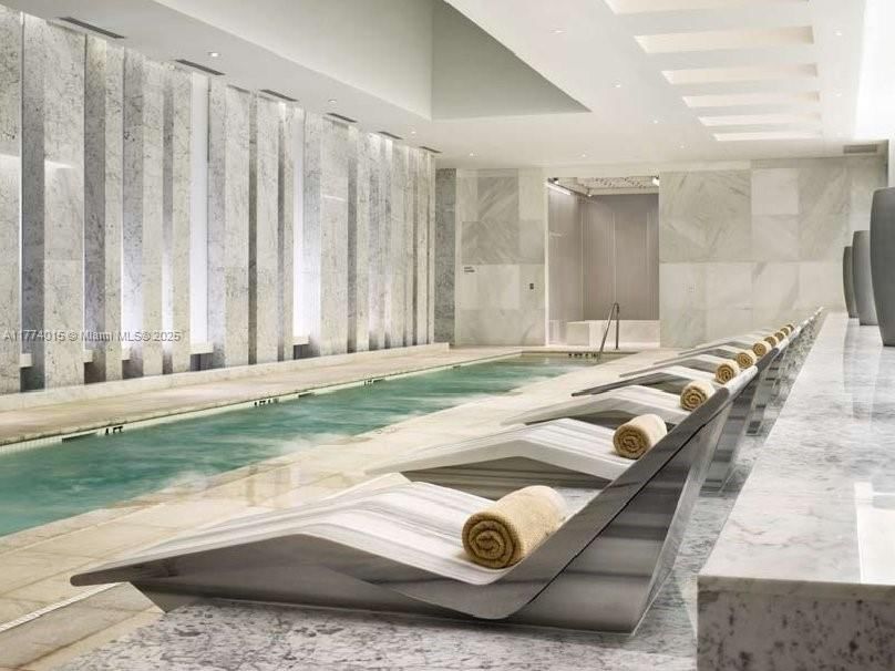 Real estate property located at 4391 Collins Ave #913/914, Miami-dade, Fontainebleau Iii, Miami Beach, FL