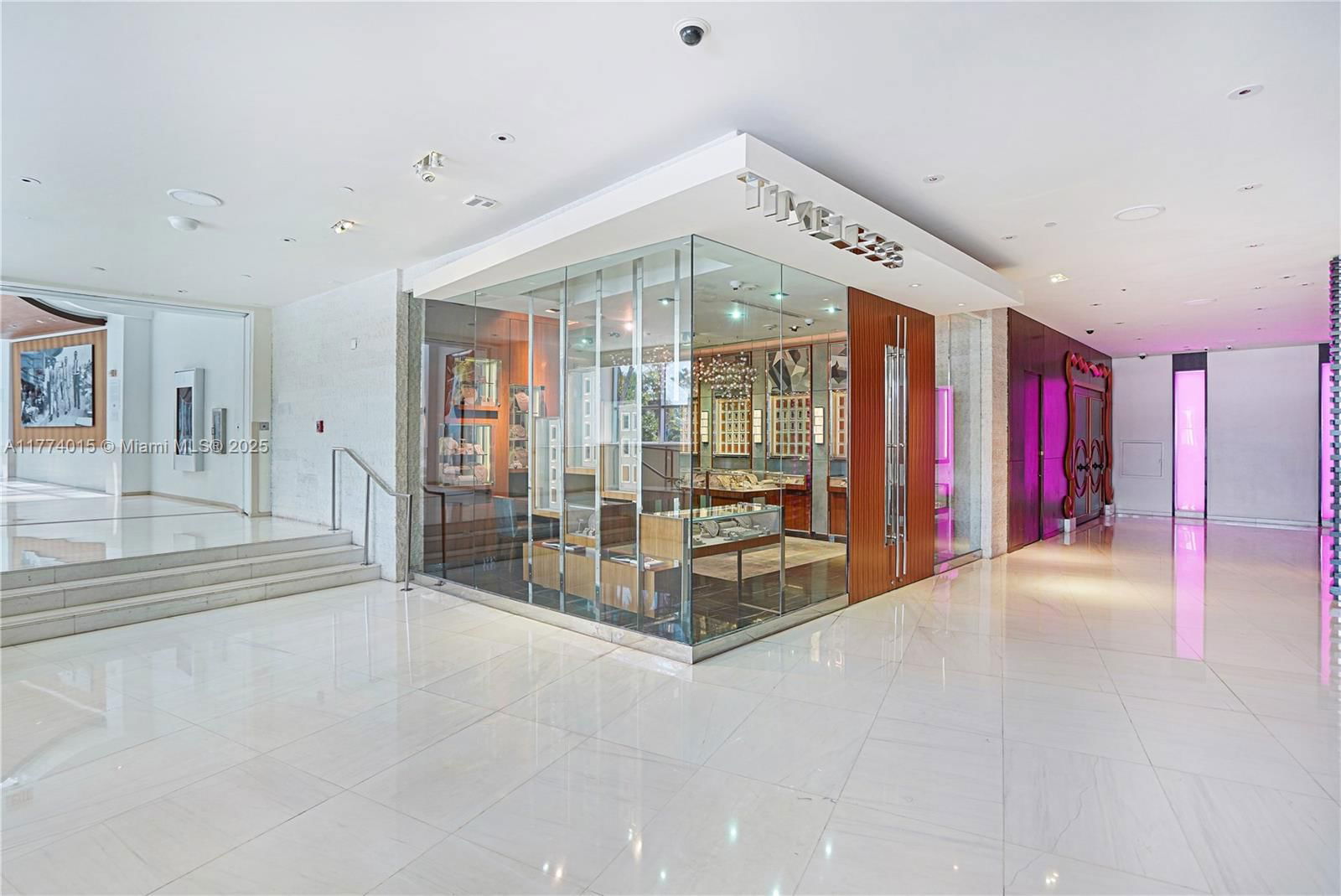 Real estate property located at 4391 Collins Ave #913/914, Miami-dade, Fontainebleau Iii, Miami Beach, FL