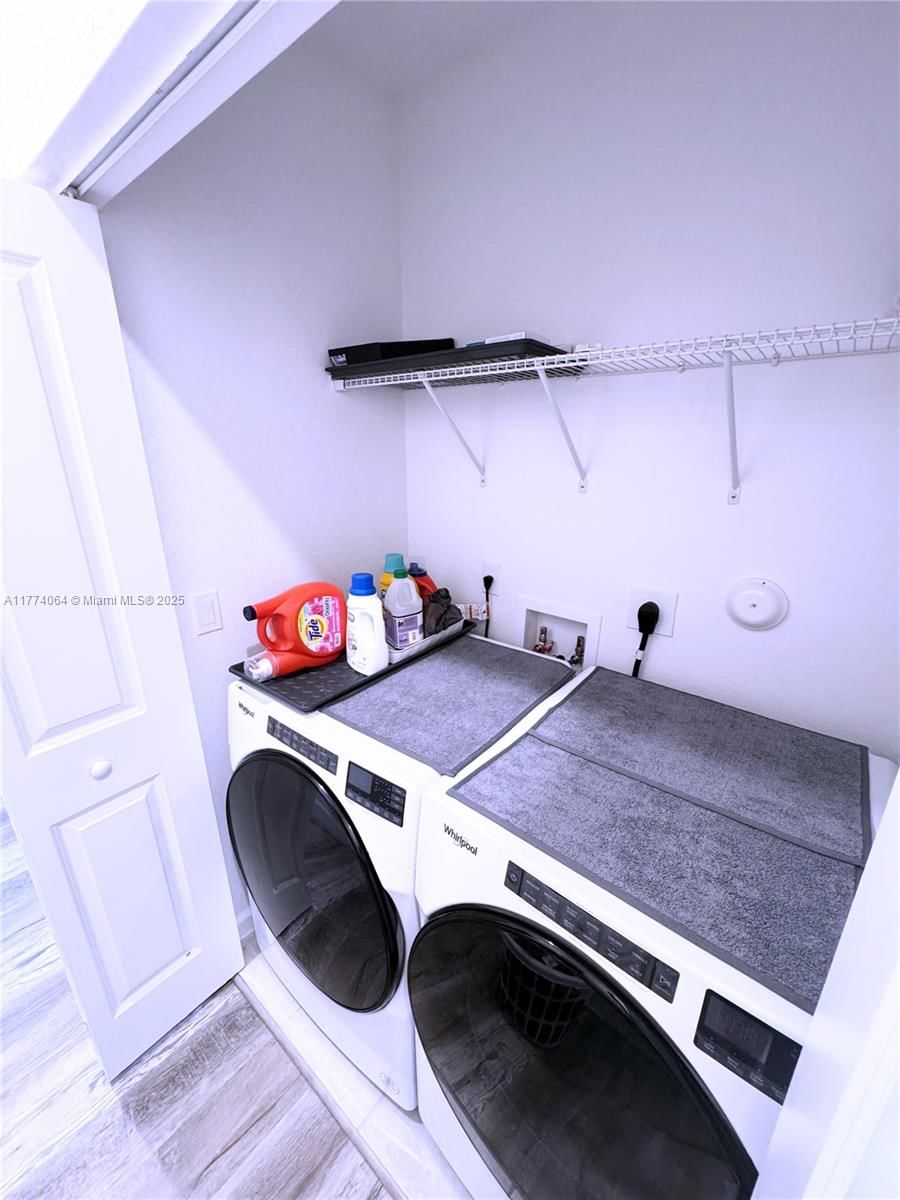 Real estate property located at 5534 27th Pl #1, Broward, Calcutta First Addition, Lauderhill, FL
