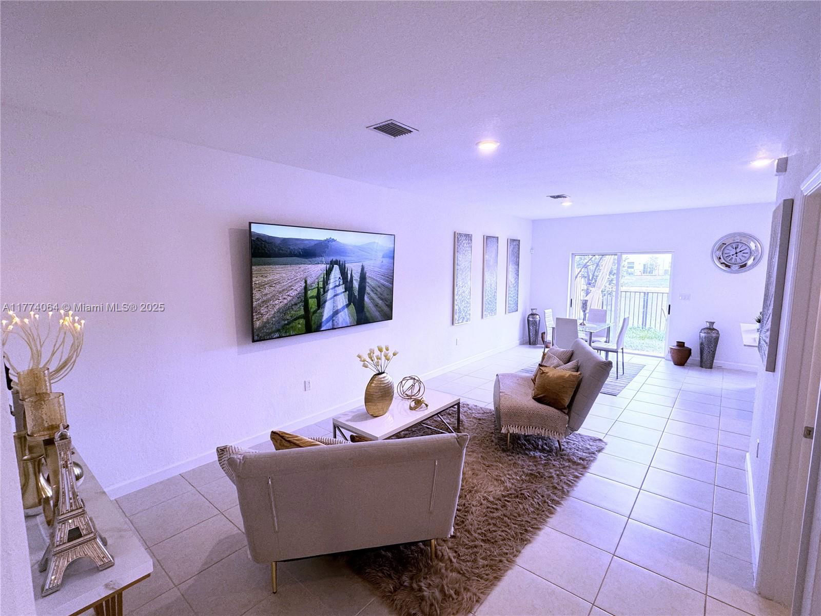Real estate property located at 5534 27th Pl #1, Broward, Calcutta First Addition, Lauderhill, FL