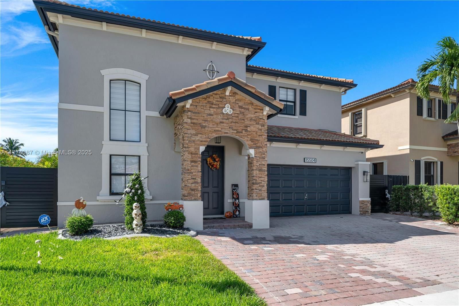 Real estate property located at 15504 116th Ter, Miami-dade, Century Gardens At Tamiam, Miami, FL
