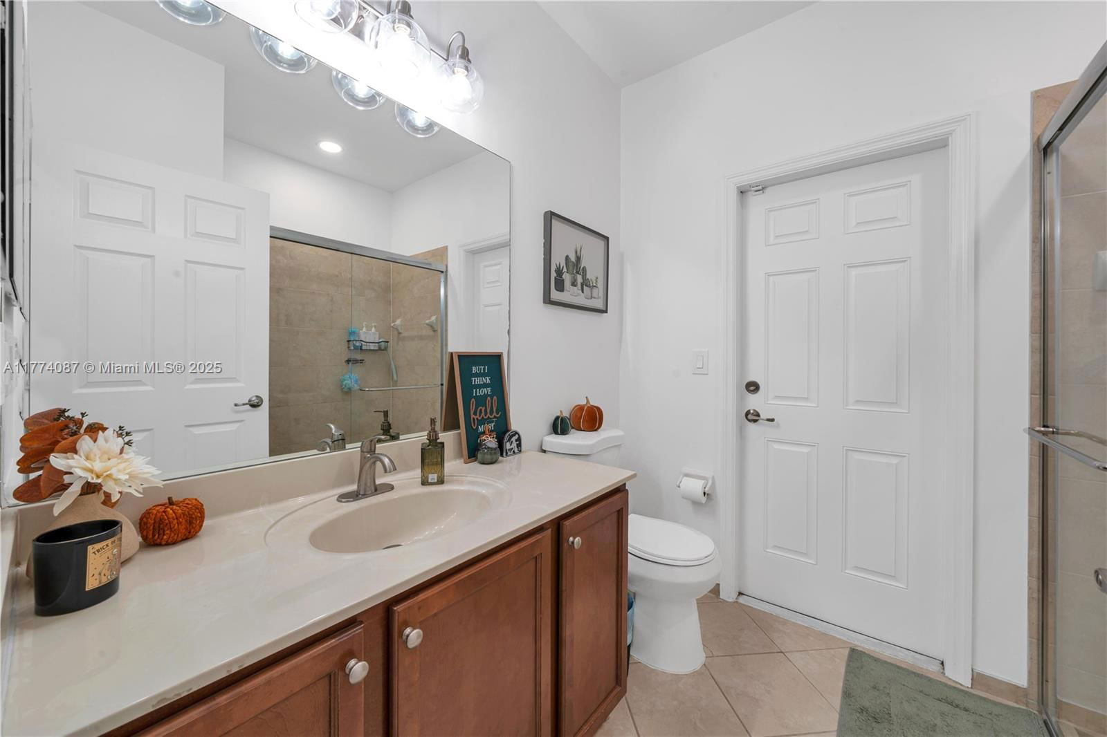 Real estate property located at 15504 116th Ter, Miami-dade, Century Gardens At Tamiam, Miami, FL