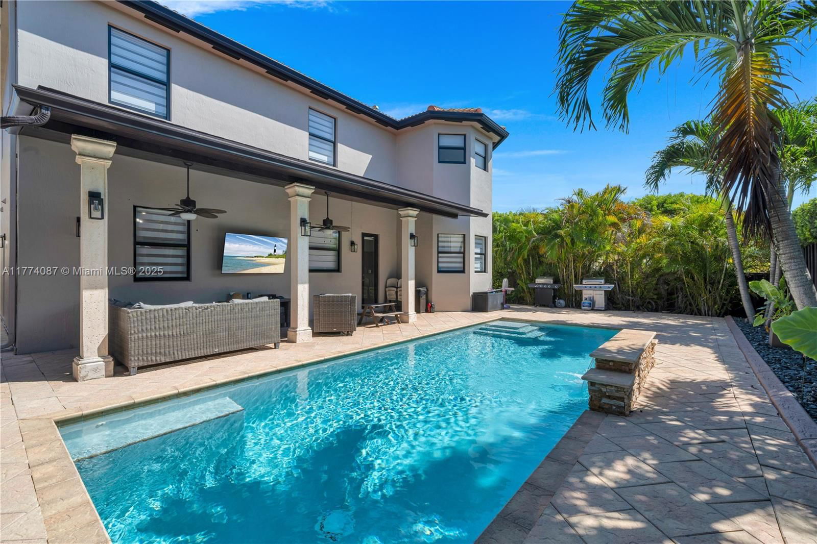 Real estate property located at 15504 116th Ter, Miami-dade, Century Gardens At Tamiam, Miami, FL