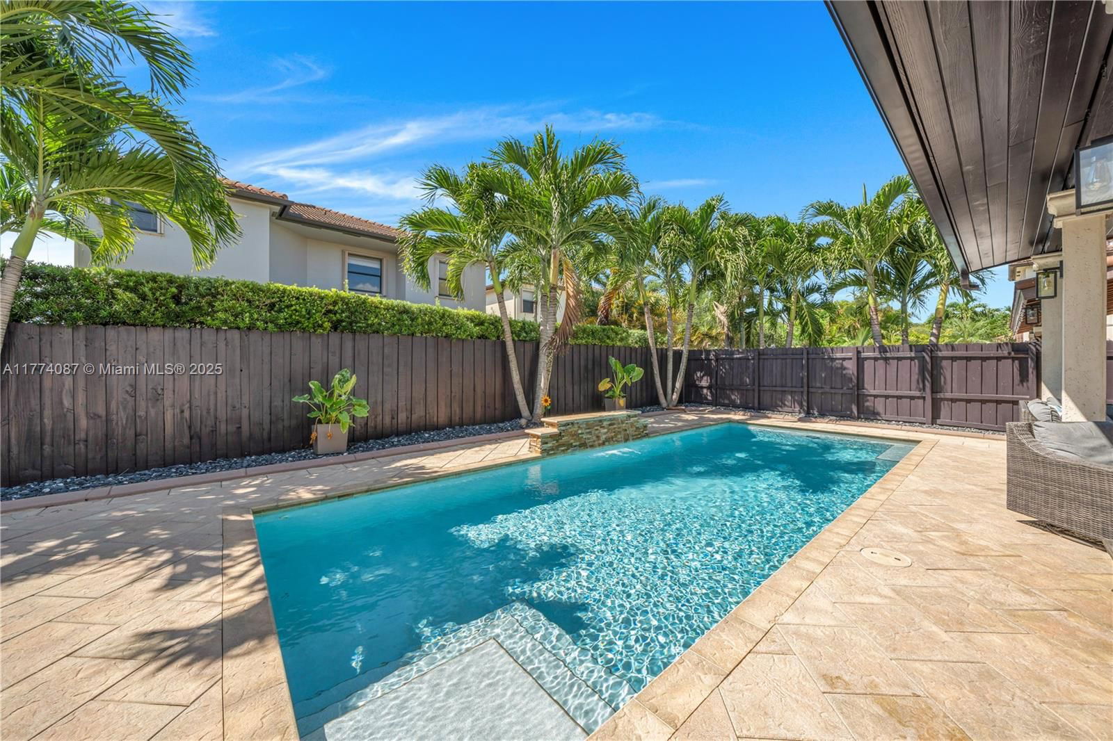Real estate property located at 15504 116th Ter, Miami-dade, Century Gardens At Tamiam, Miami, FL