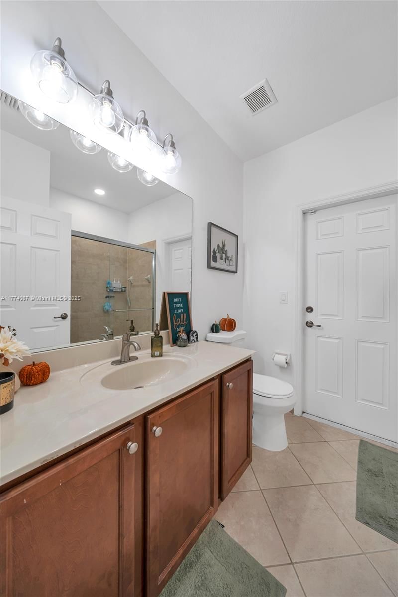 Real estate property located at 15504 116th Ter, Miami-dade, Century Gardens At Tamiam, Miami, FL