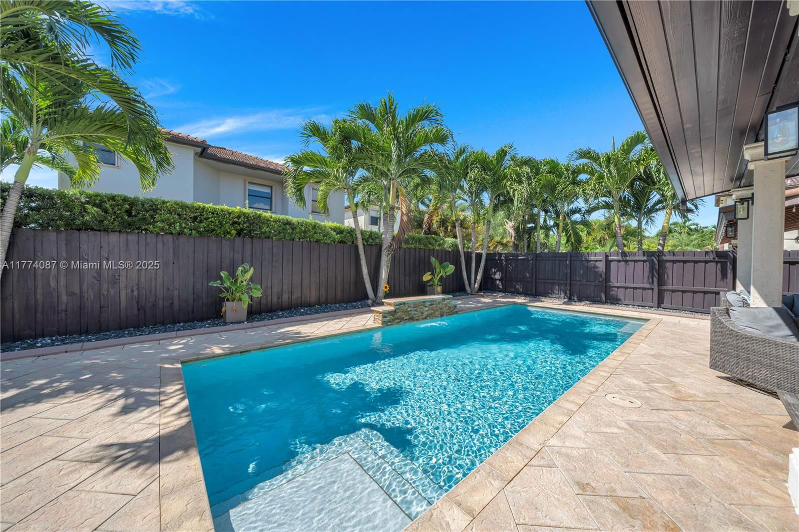 Real estate property located at 15504 116th Ter, Miami-dade, Century Gardens At Tamiam, Miami, FL