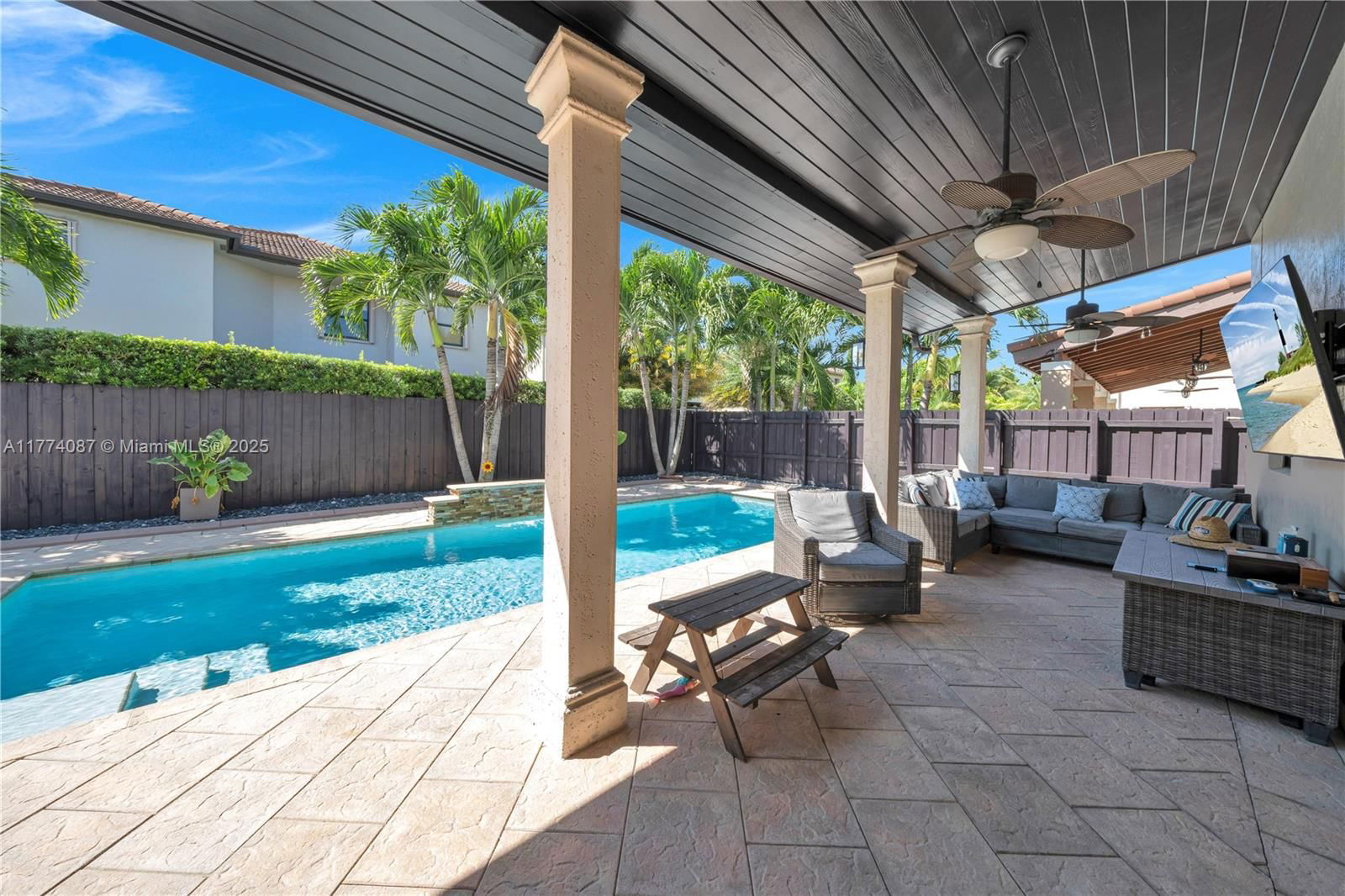 Real estate property located at 15504 116th Ter, Miami-dade, Century Gardens At Tamiam, Miami, FL