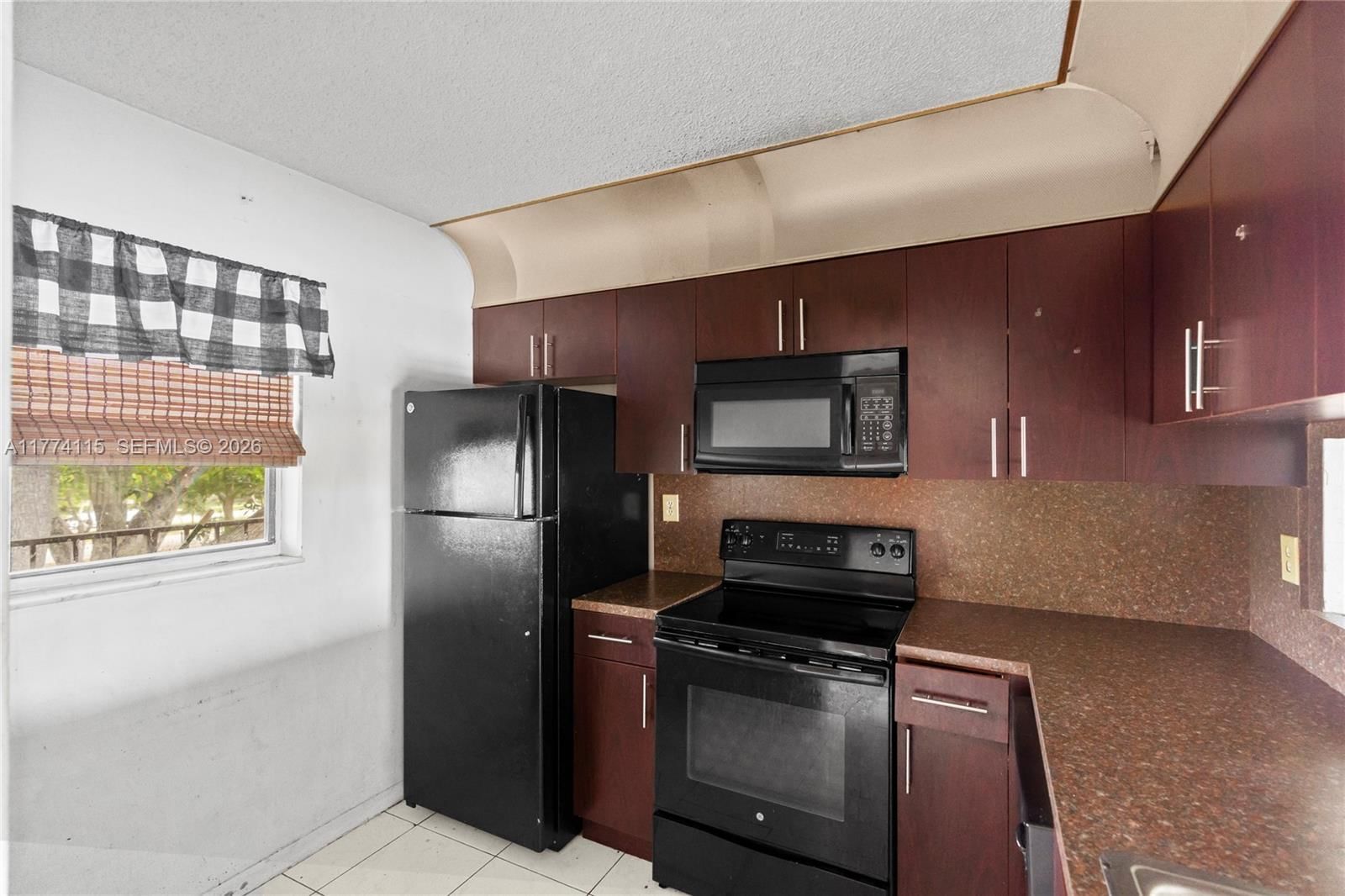 Real estate property located at 3199 Foxcroft Rd #311, Broward, Miramar Club Condominium, Miramar, FL