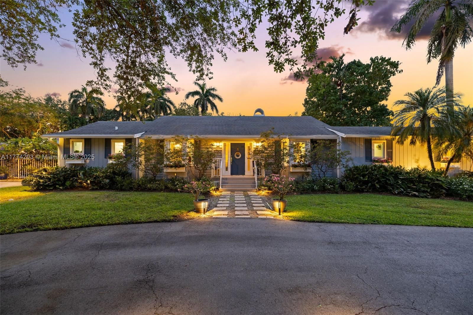 Real estate property located at 7720 79th Ct, Miami-dade, Sunset Grove 2nd Amd, Miami, FL
