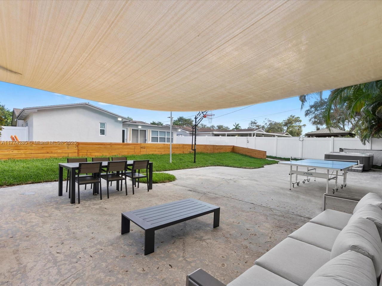 Real estate property located at 4991 29th Way, Broward, Parkview Manor, Dania Beach, FL