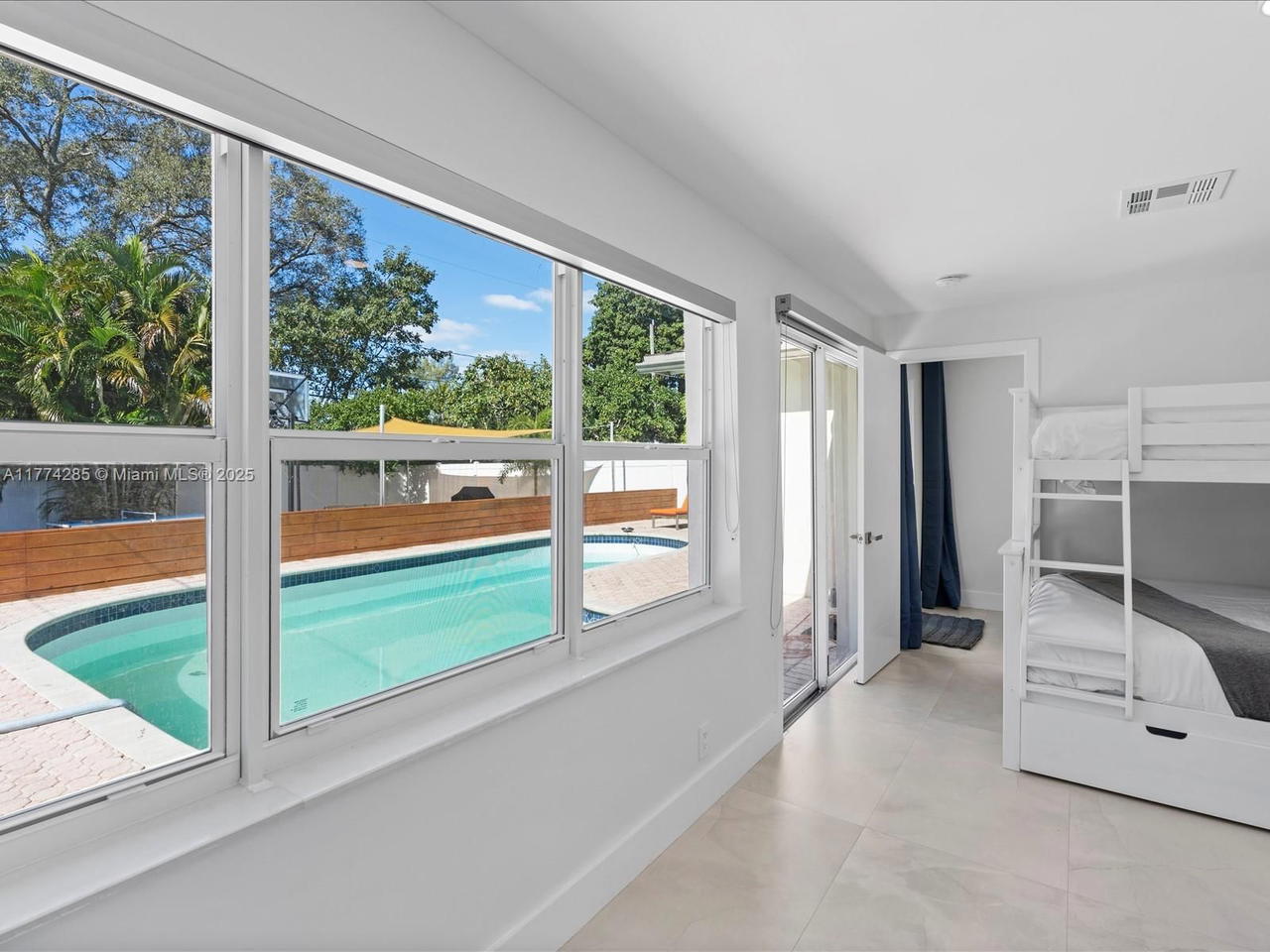 Real estate property located at 4991 29th Way, Broward, Parkview Manor, Dania Beach, FL