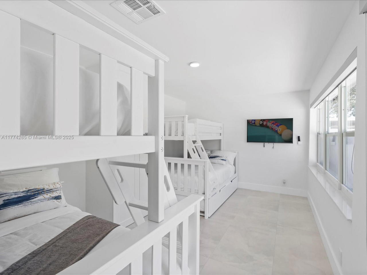 Real estate property located at 4991 29th Way, Broward, Parkview Manor, Dania Beach, FL
